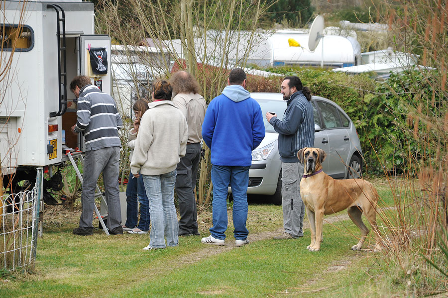y'a toujours la queue le dimanche matin au camion outiror !
