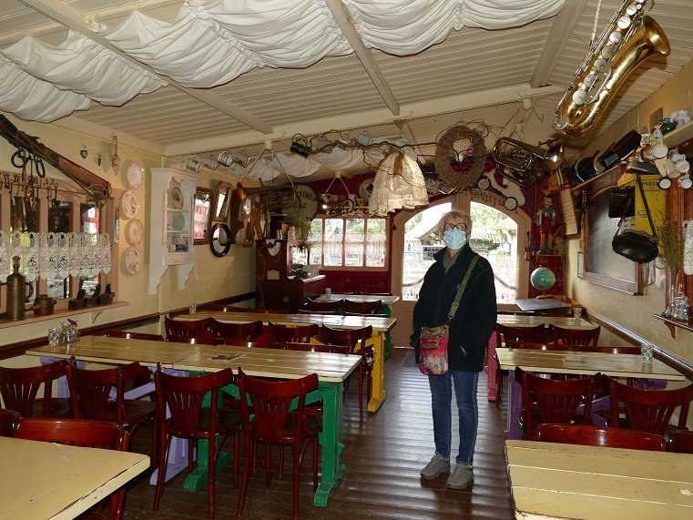 village st Joseph. l'estaminet