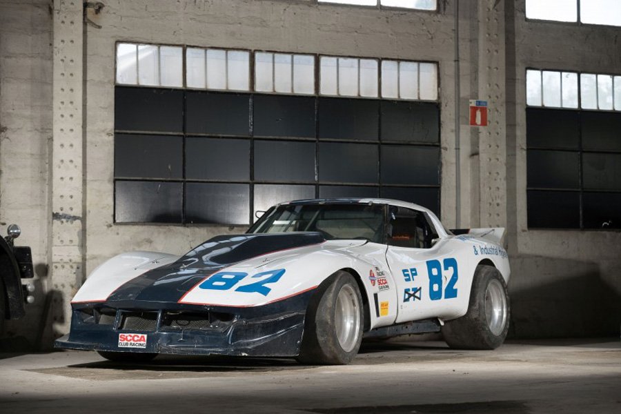 artcurial Chevrolet Corvette 1971 33 480 €.jpg