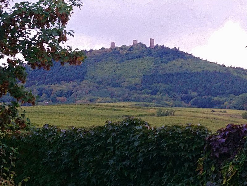 Les trois châteaux.