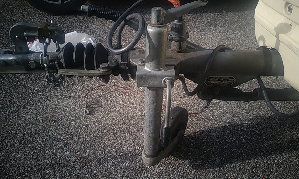 Timon rond - Fixation de roue Jockey soudée