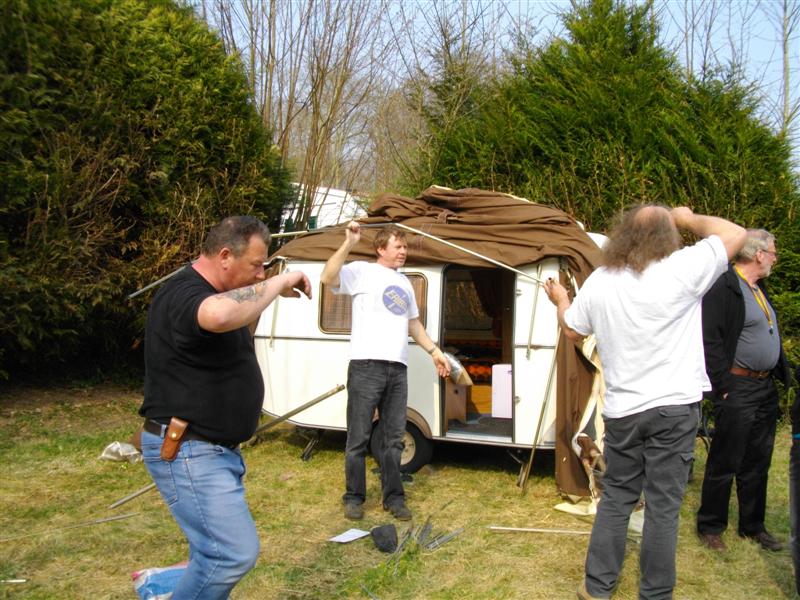 la danse sioux de Tintin pour invoquer<br />les Dieux des auvents!!!!