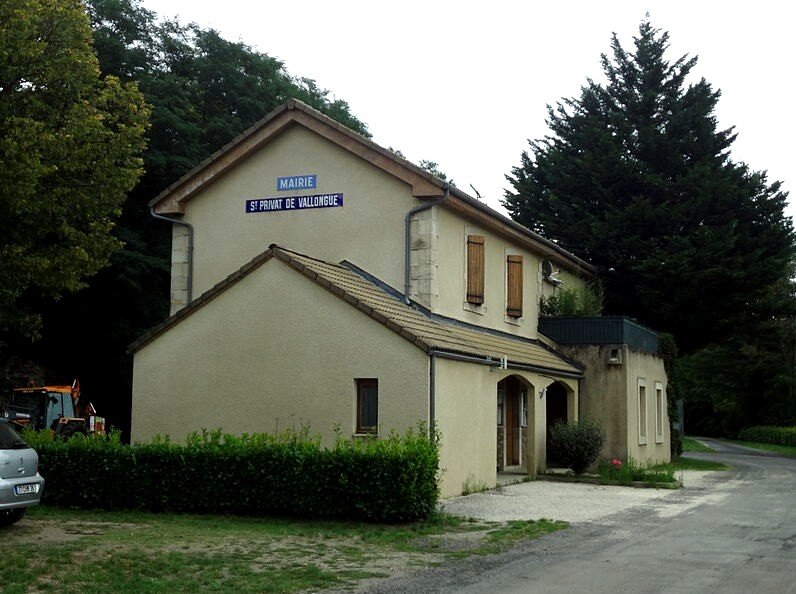 St Privat de V mairie.jpg