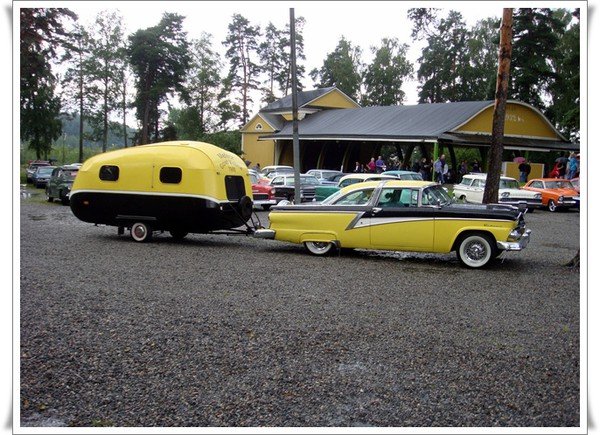 Américaine et smv suédoise.jpg