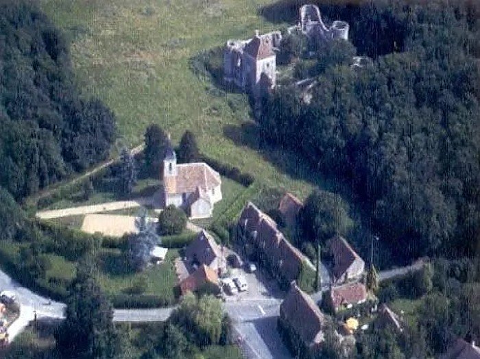 Arrabloy chateau.jpg