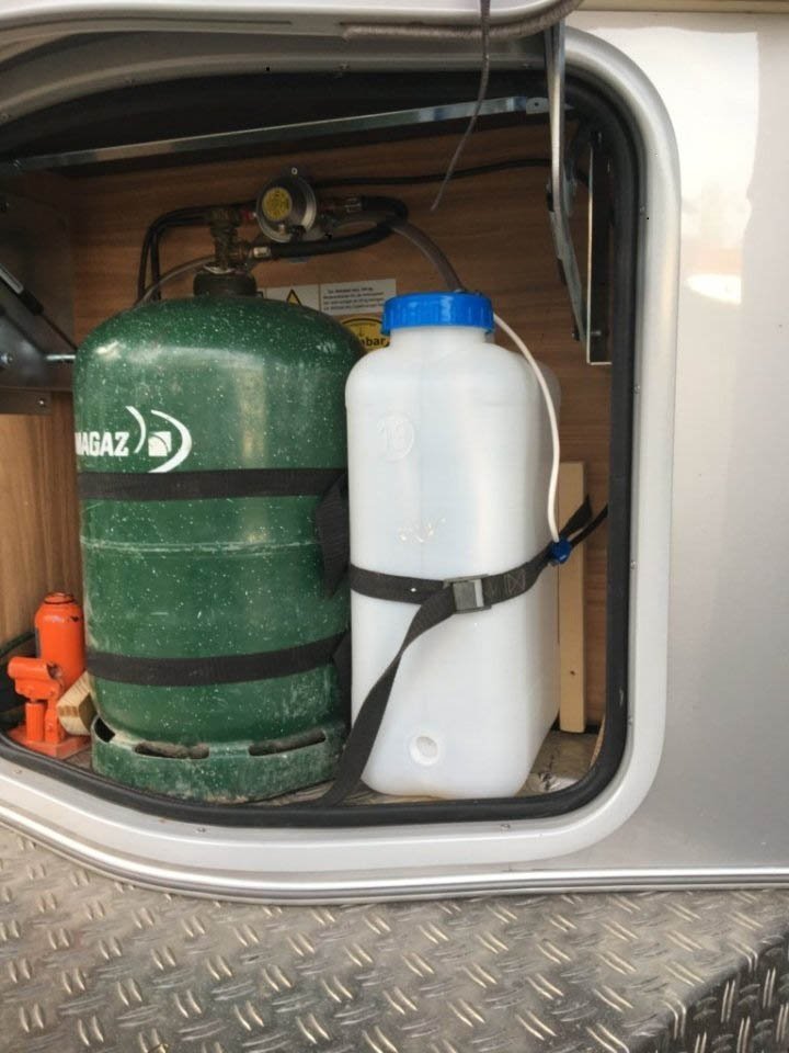 réservoir eau propre 19 l