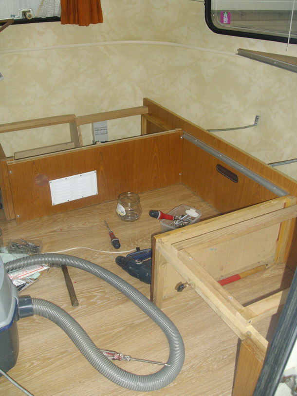 pose du lit avant.jpg