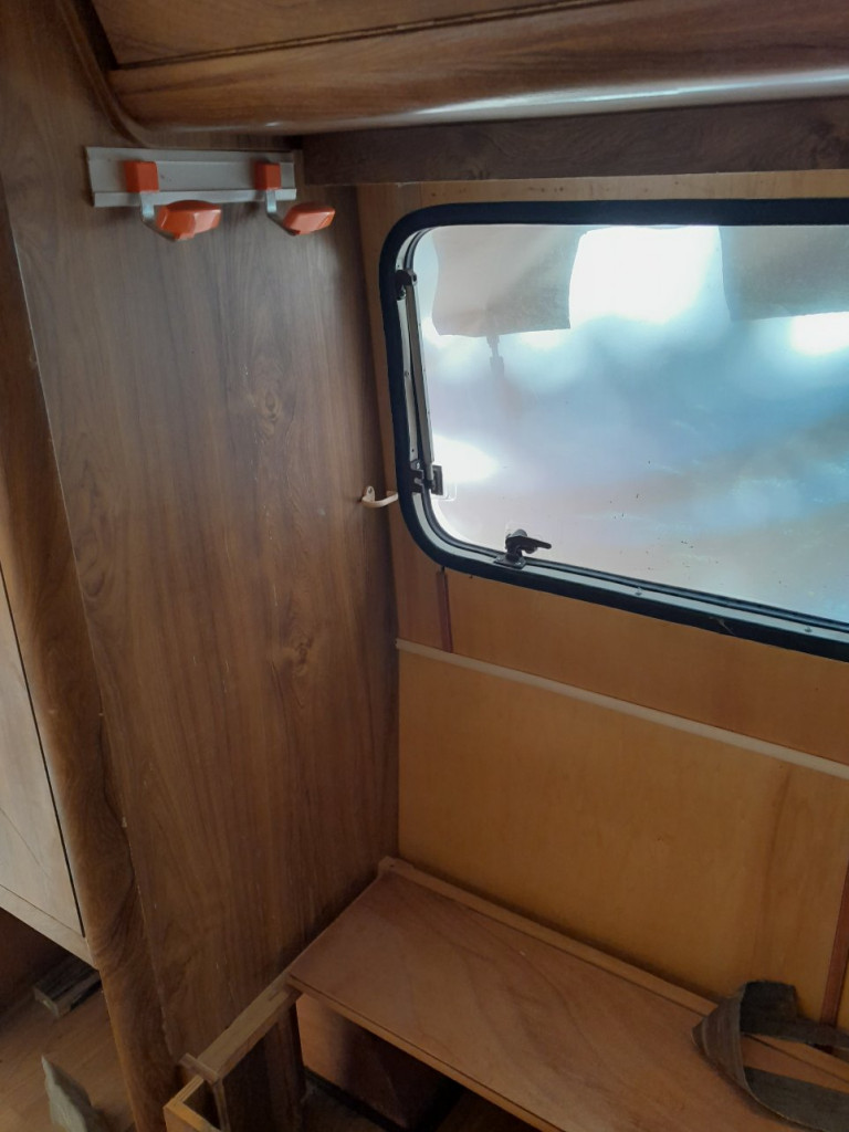 install meuble interieur
