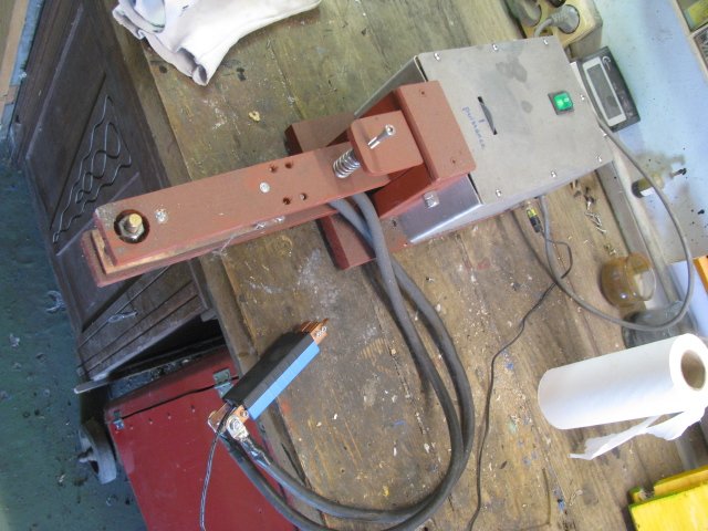 soudeuse par point 2 Volt et 750 Ampéres